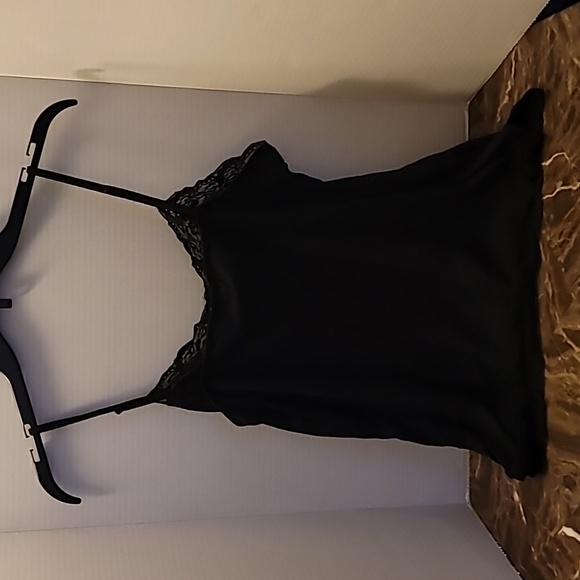 Tank top - Picture 3 of 3